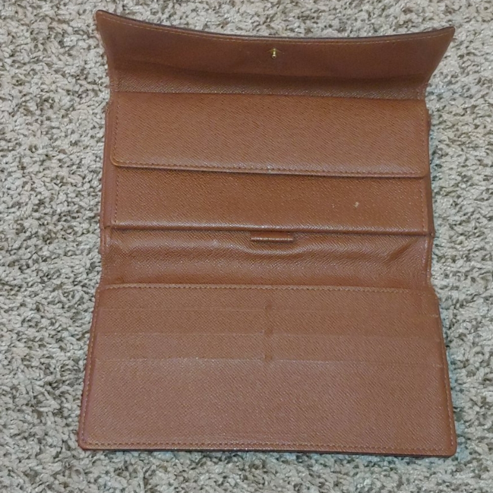 Louis Vuitton Wallet